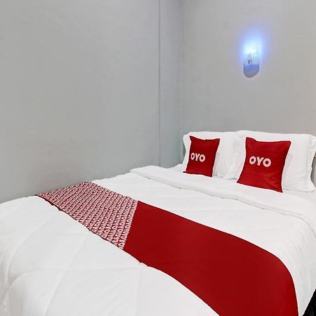 Oyo 91686 Triple S Hotel Malioboro Yogyakarta Luaran gambar