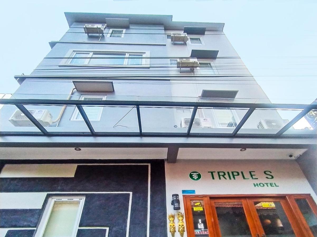 Oyo 91686 Triple S Hotel Malioboro Yogyakarta Luaran gambar
