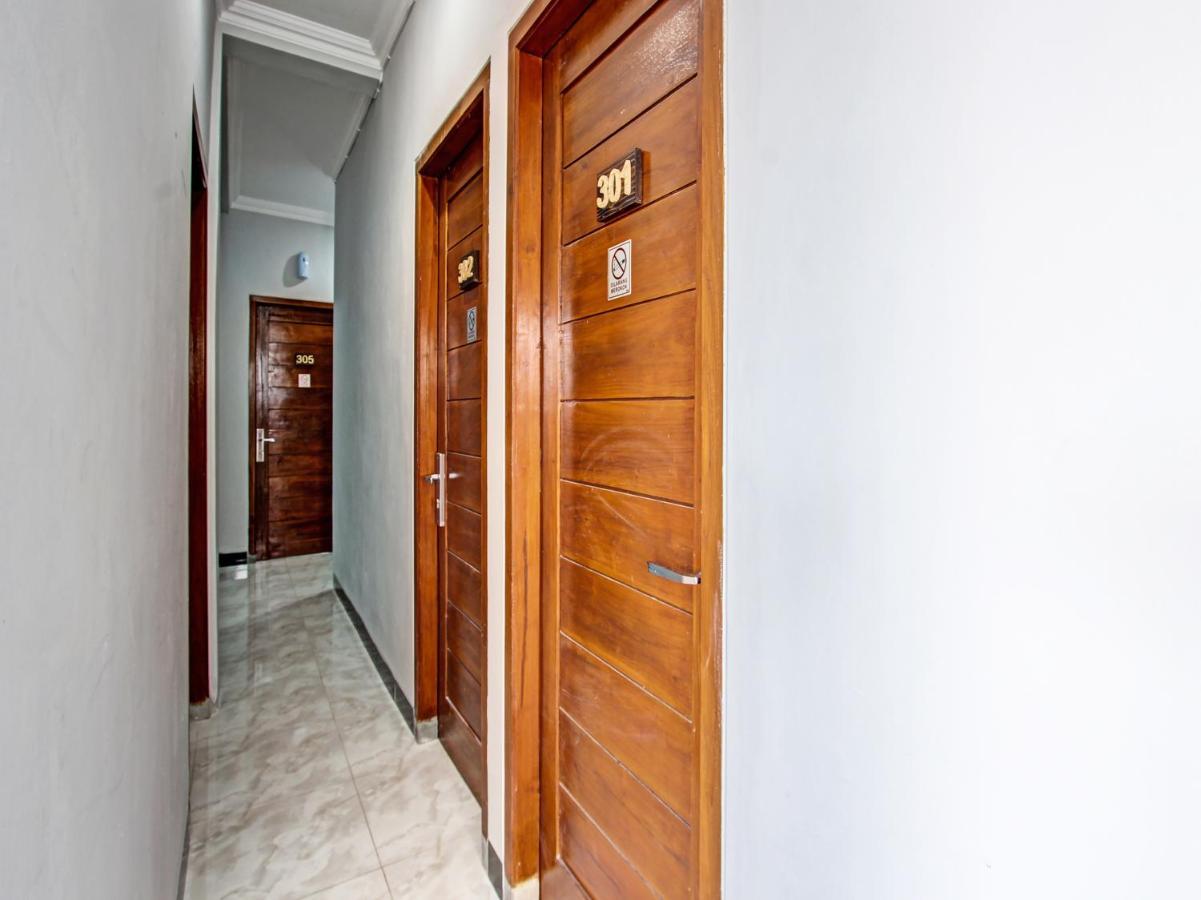 Oyo 91686 Triple S Hotel Malioboro Yogyakarta Luaran gambar