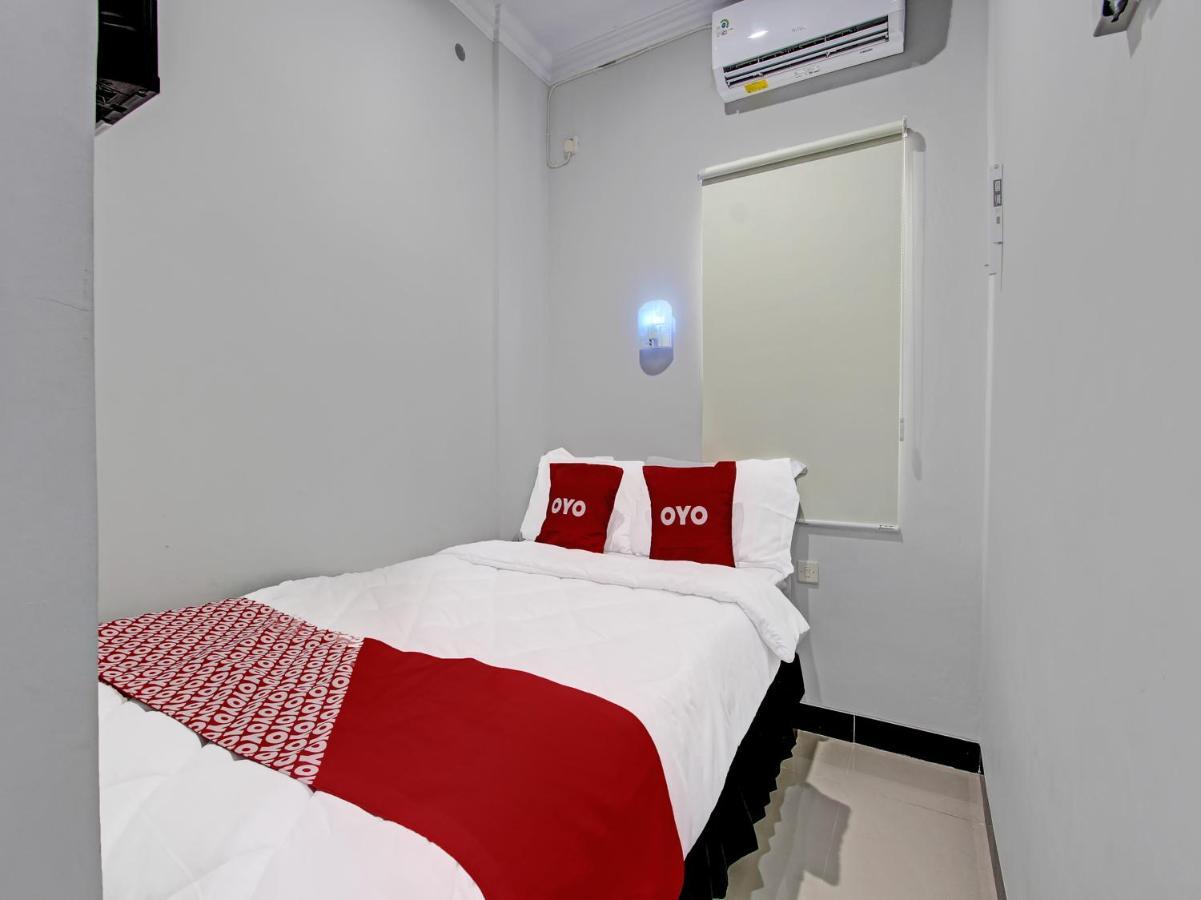 Oyo 91686 Triple S Hotel Malioboro Yogyakarta Luaran gambar