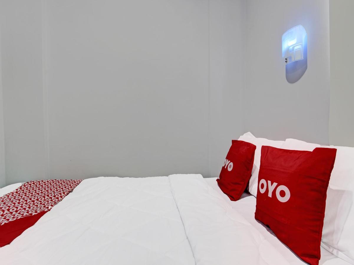 Oyo 91686 Triple S Hotel Malioboro Yogyakarta Luaran gambar