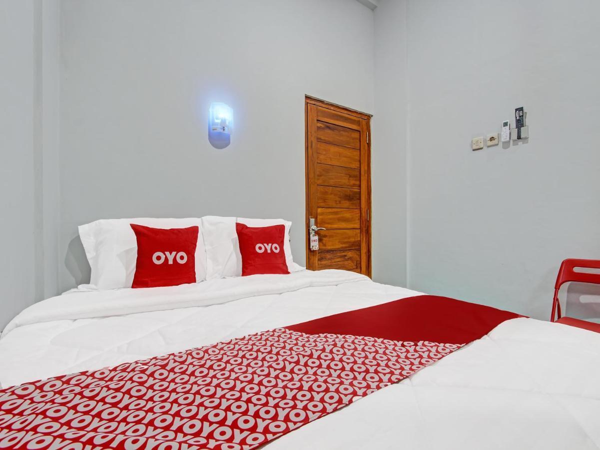 Oyo 91686 Triple S Hotel Malioboro Yogyakarta Luaran gambar