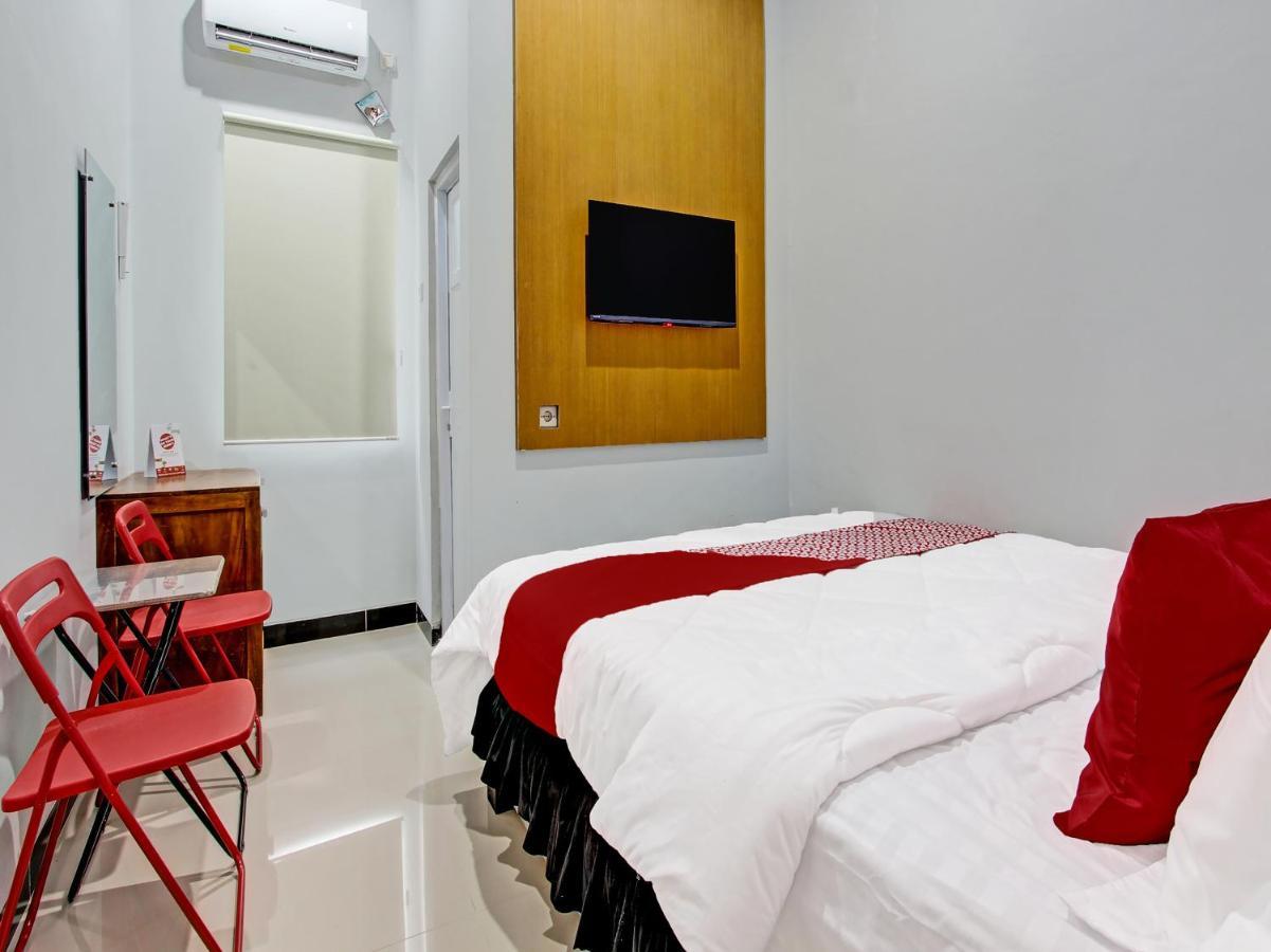 Oyo 91686 Triple S Hotel Malioboro Yogyakarta Luaran gambar